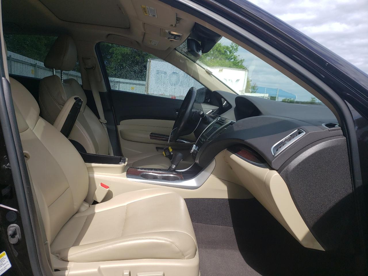 Photo 5 from auction – 2015 ACURA TLX TECH with VIN 19UUB1F52FA010702