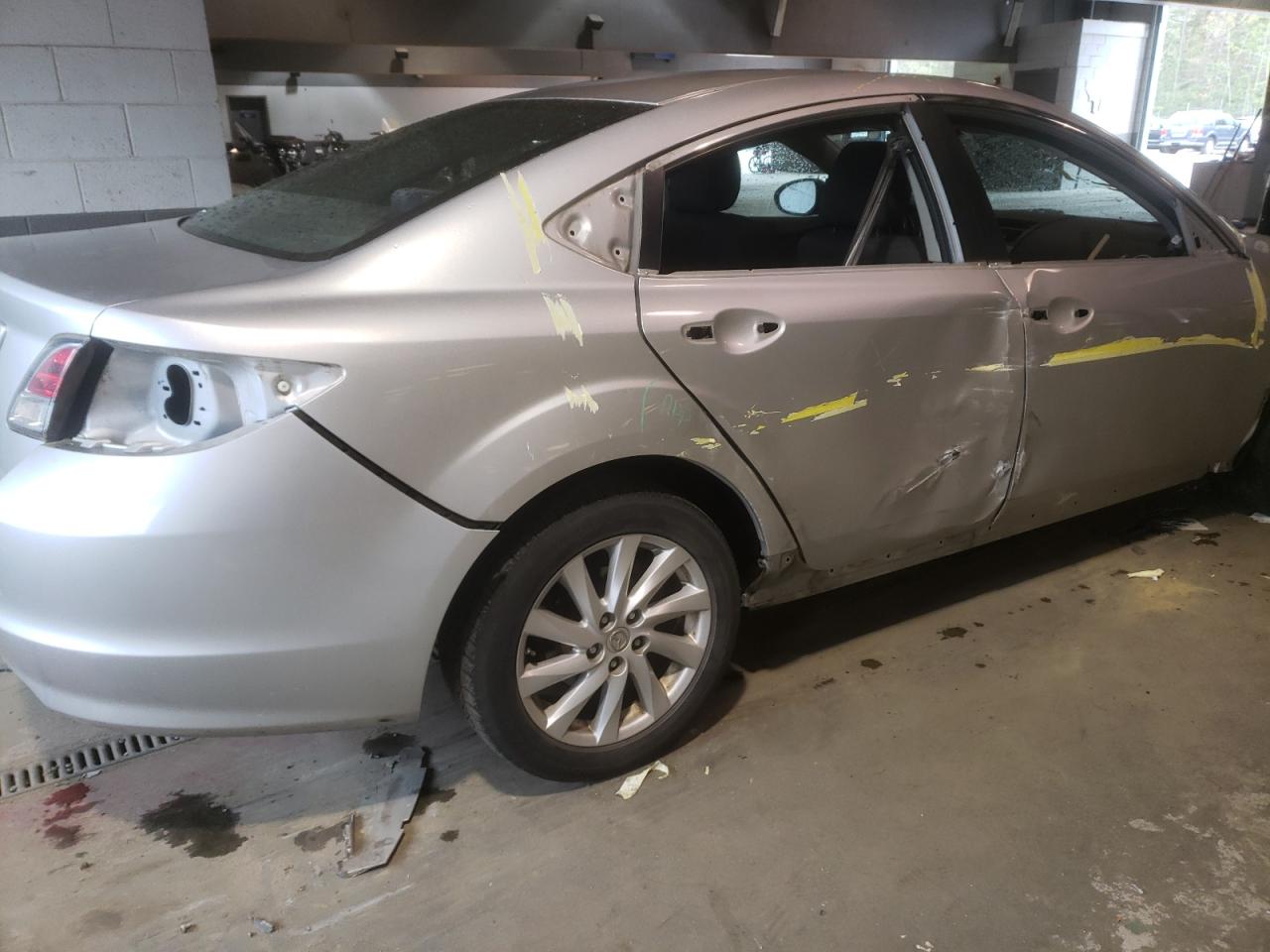 Photo 9 from auction – 2011 MAZDA 6 I with VIN 1YVHZ8CH4B5M02239