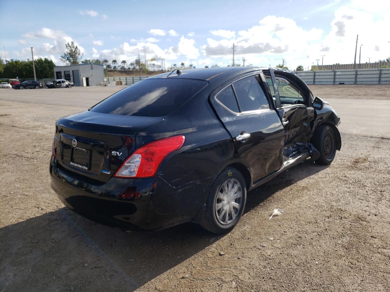 Photo 4 from auction – 2012 NISSAN VERSA S with VIN 3N1CN7AP9CL845555