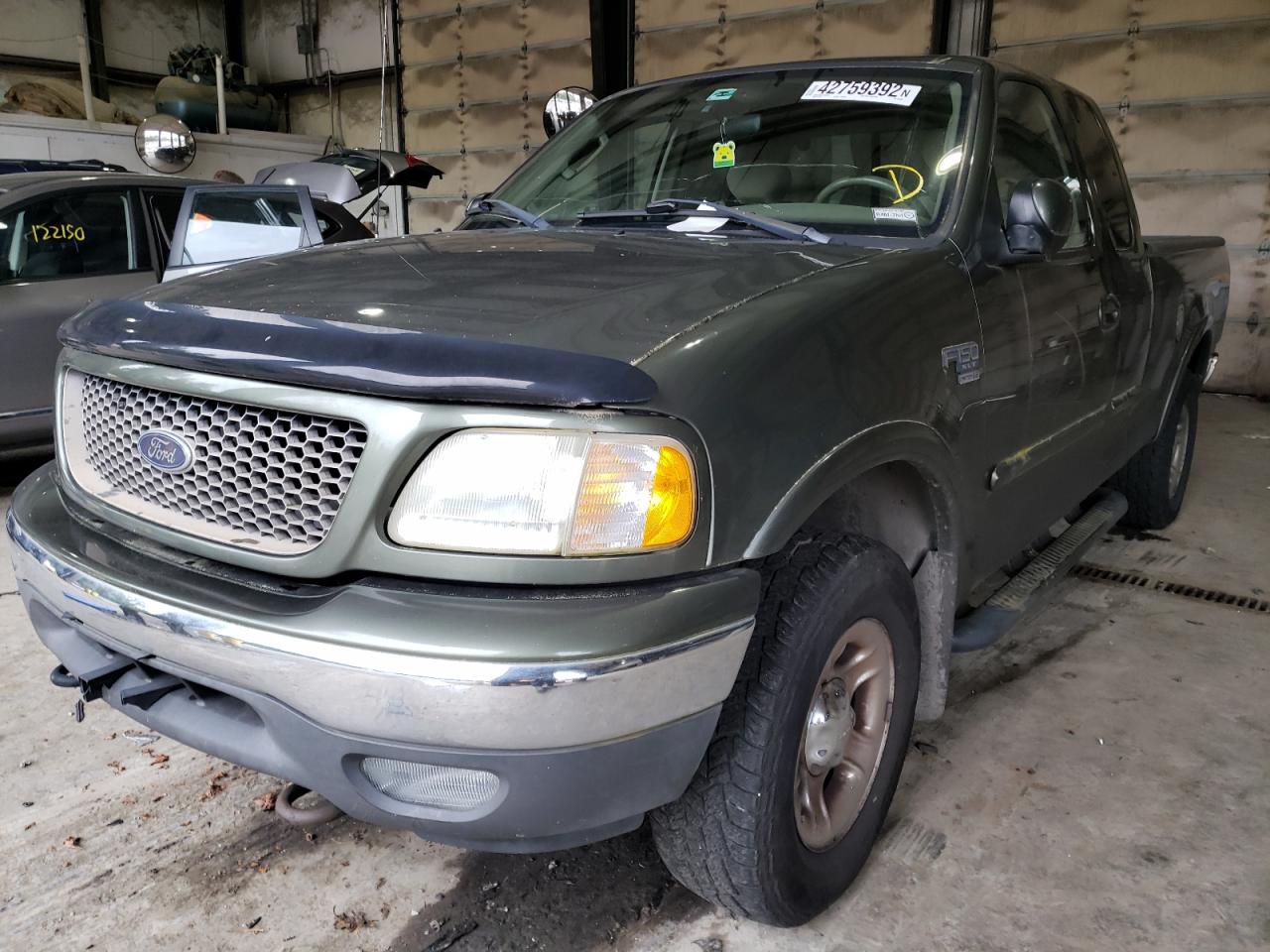 Photo 2 from auction – 2003 FORD F150 with VIN 2FTRX18LX3CA25590