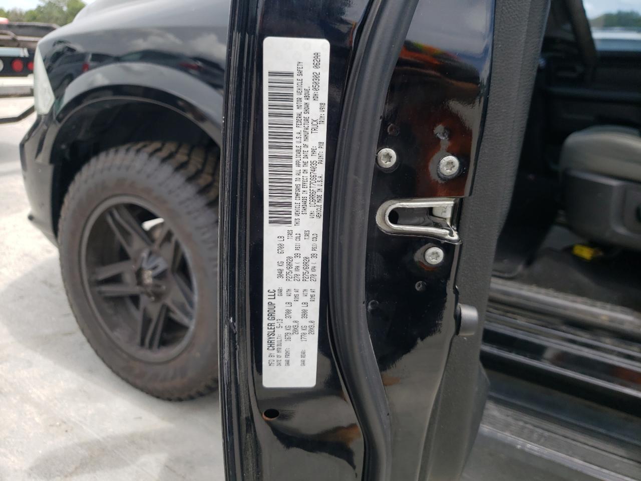 Photo 10 from auction – 2013 RAM 1500 with VIN 1C6RR6FT7DS674035