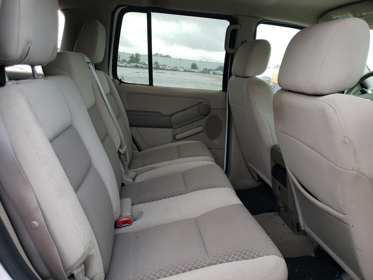 صورة رقم 6 من المزاد - 2006 FORD EXPLORER X مع VIN 1FMEU72E26UA79535
