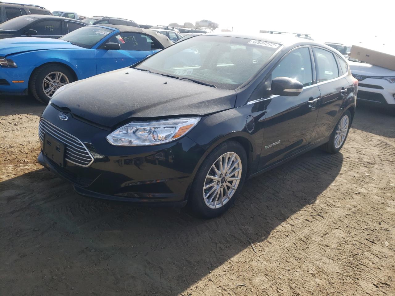 Photo 2 from auction – 2013 FORD FOCUS BEV with VIN 1FADP3R43DL159528