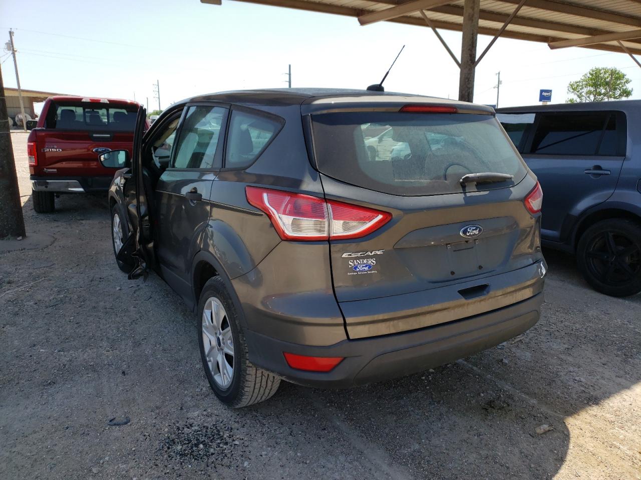 Photo 3 from auction – 2016 FORD ESCAPE S with VIN 1FMCU0F73GUB11405