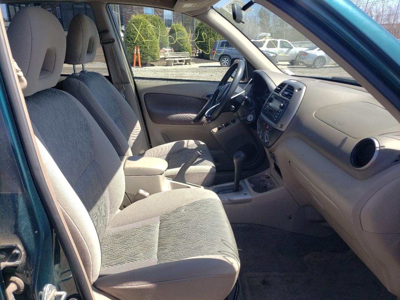 Photo 5 from auction – 2002 TOYOTA RAV4 with VIN JTEHH20V726047282