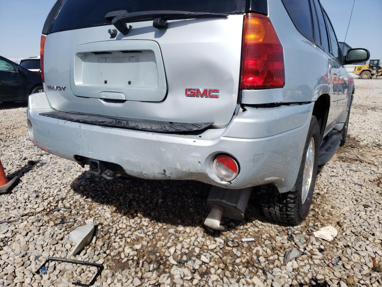 Photo 9 from auction – 2007 GMC ENVOY with VIN 1GKDT13S472292993