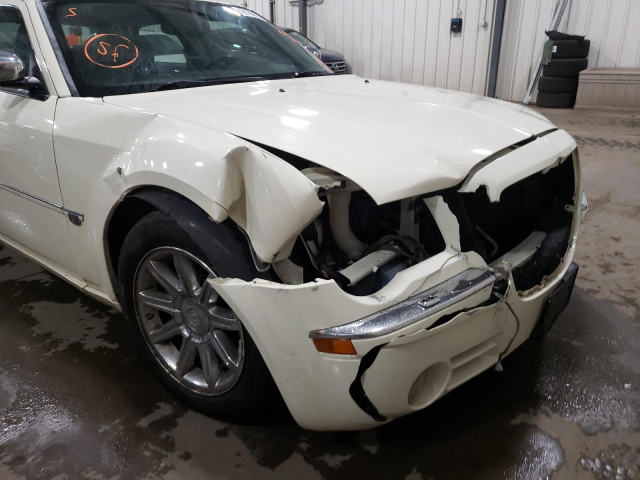 Photo 9 from auction – 2006 CHRYSLER 300C with VIN 2C3LA63H26H285940
