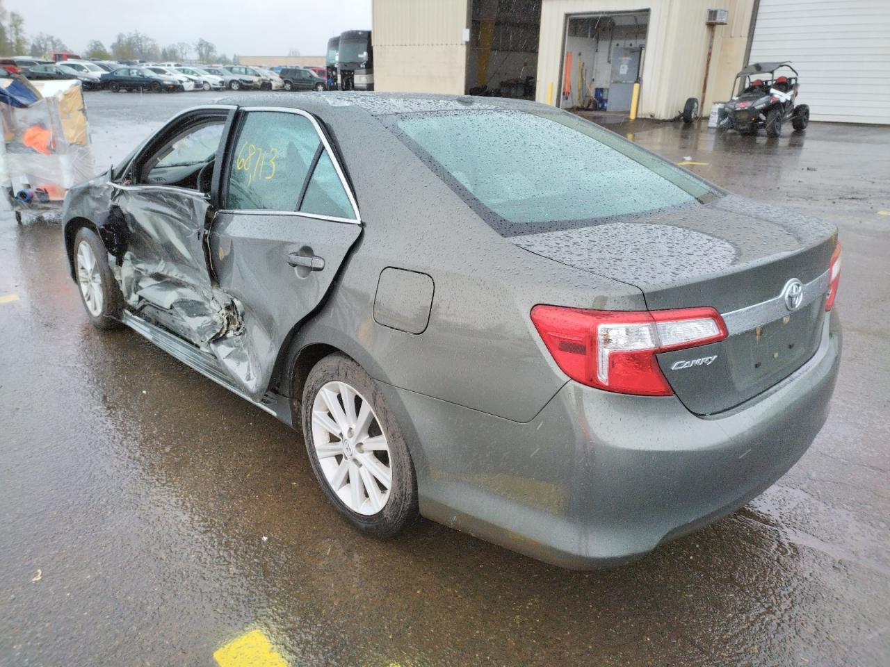 Photo 3 from auction – 2014 TOYOTA CAMRY L with VIN 4T4BF1FK6ER394871