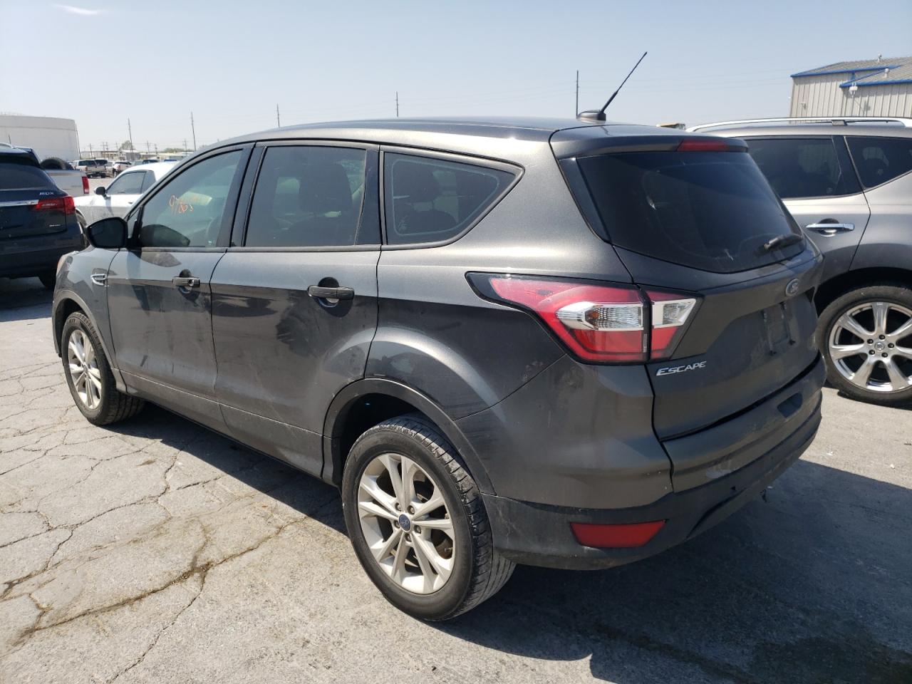 Photo 3 from auction – 2017 FORD ESCAPE S with VIN 1FMCU0F76HUE35319