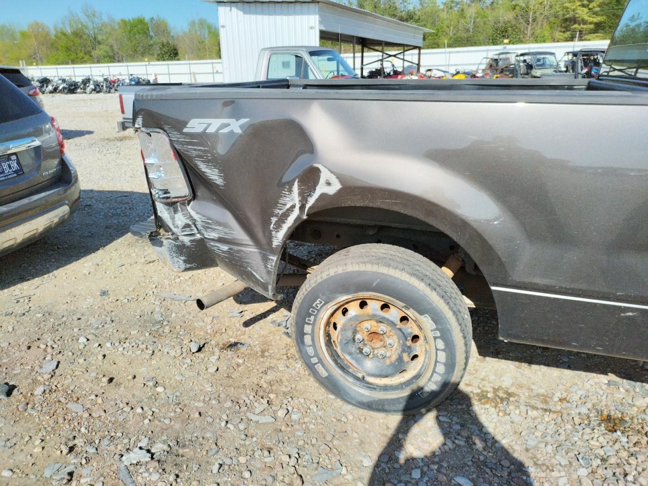 Photo 9 from auction – 2006 FORD F150 with VIN 1FTRF12W56NA95387