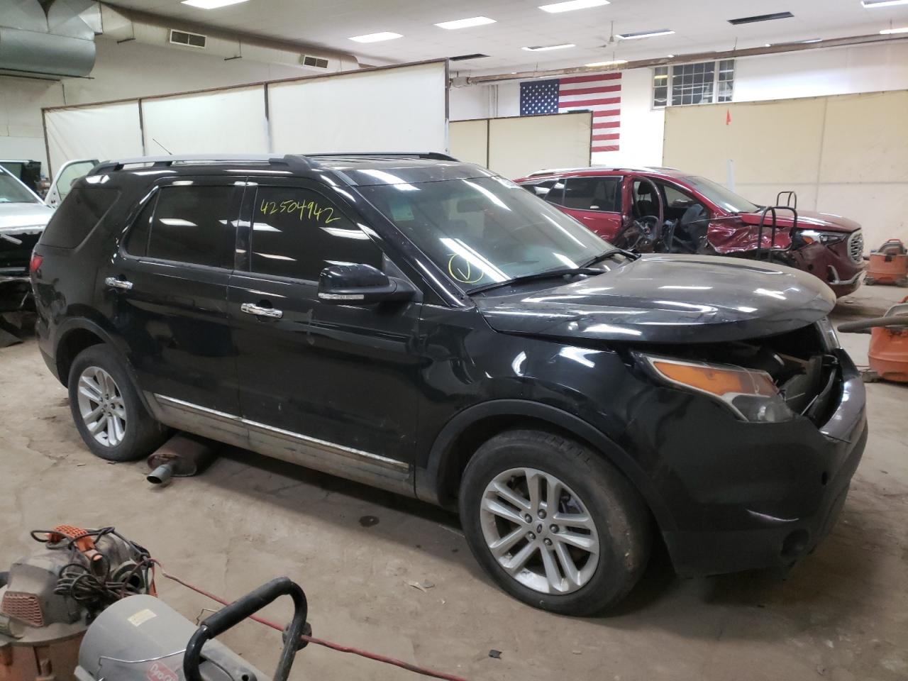 FORD EXPLORER X 2014 مع رقم تعريف المركبة 1FM5K8D85EGA65595 - صورة من المزاد