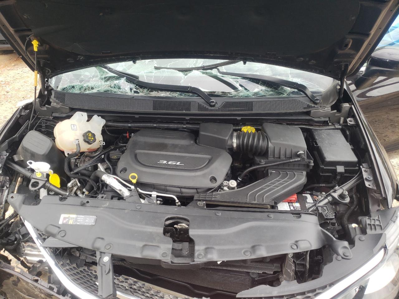 Photo 7 from auction – 2017 CHRYSLER PACIFICA L with VIN 2C4RC1CG8HR525743