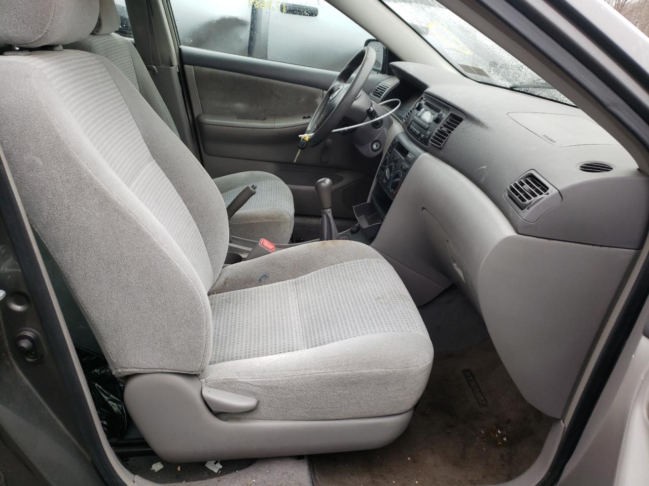 Photo 5 from auction – 2005 TOYOTA COROLLA CE with VIN 2T1BR32E55C364856