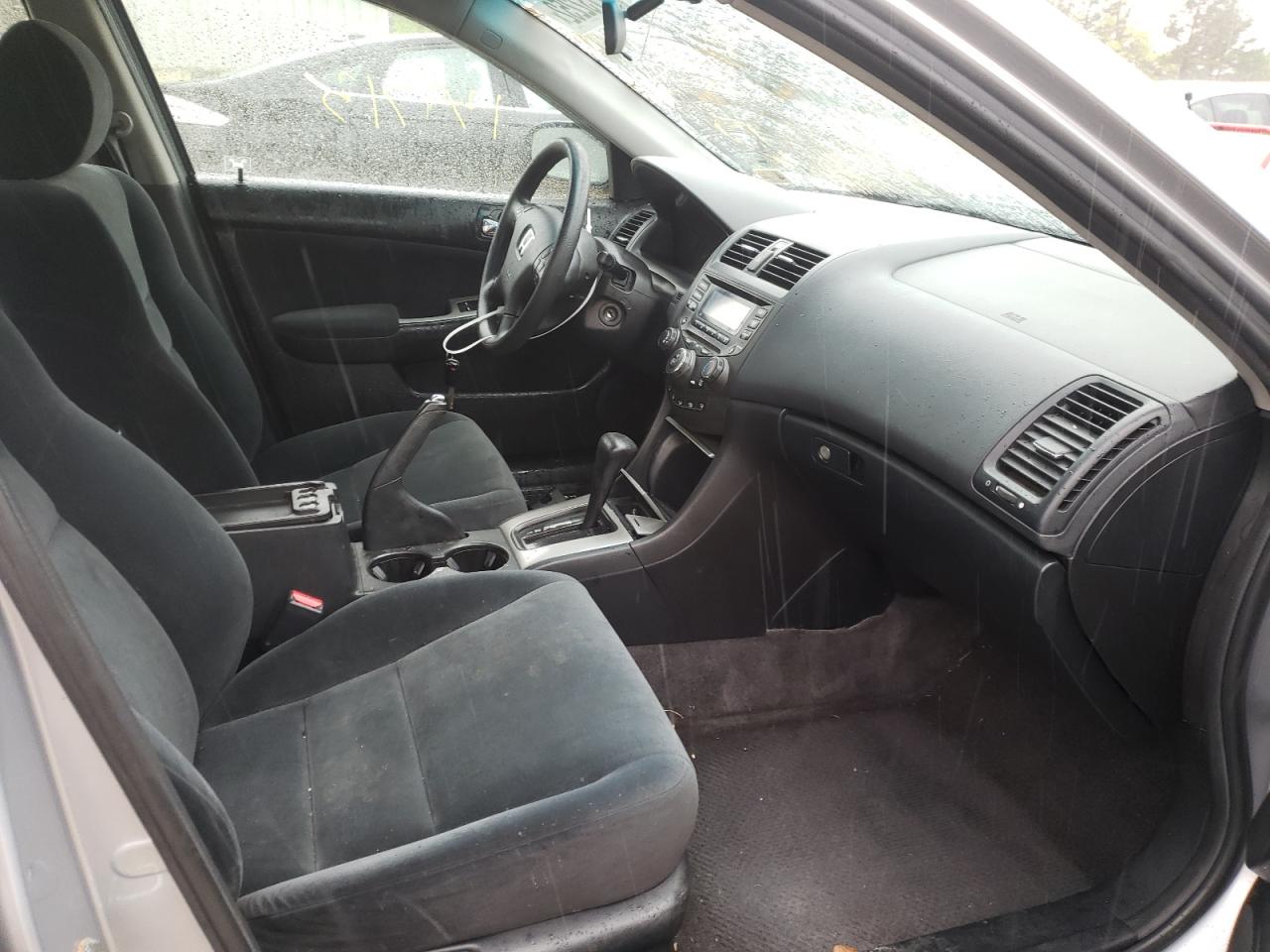 Photo 5 from auction – 2005 HONDA ACCORD EX with VIN 1HGCM56745A129672