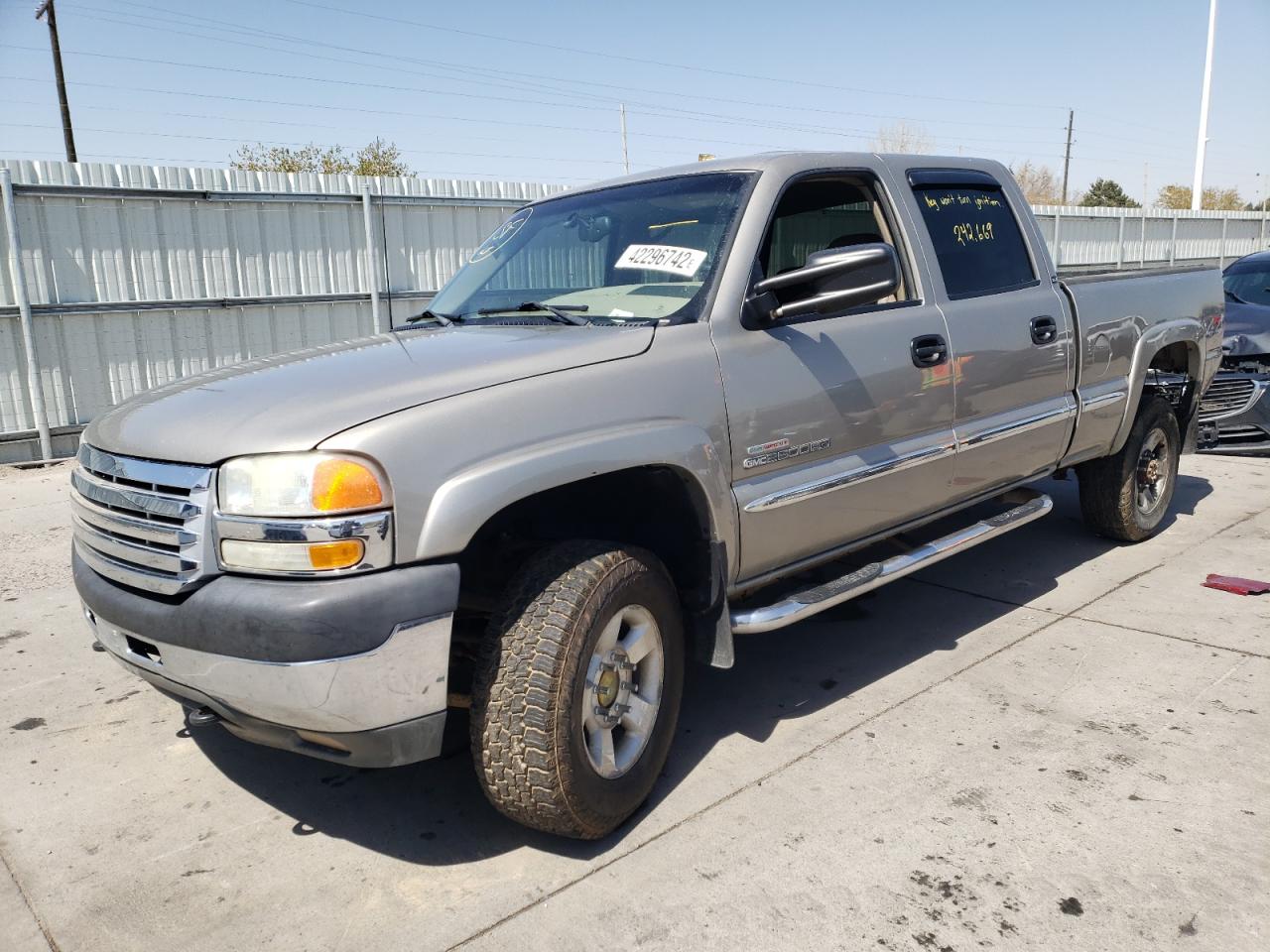 Photo 2 from auction – 2002 GMC SIERRA K25 with VIN 1GTHK23G02F155648