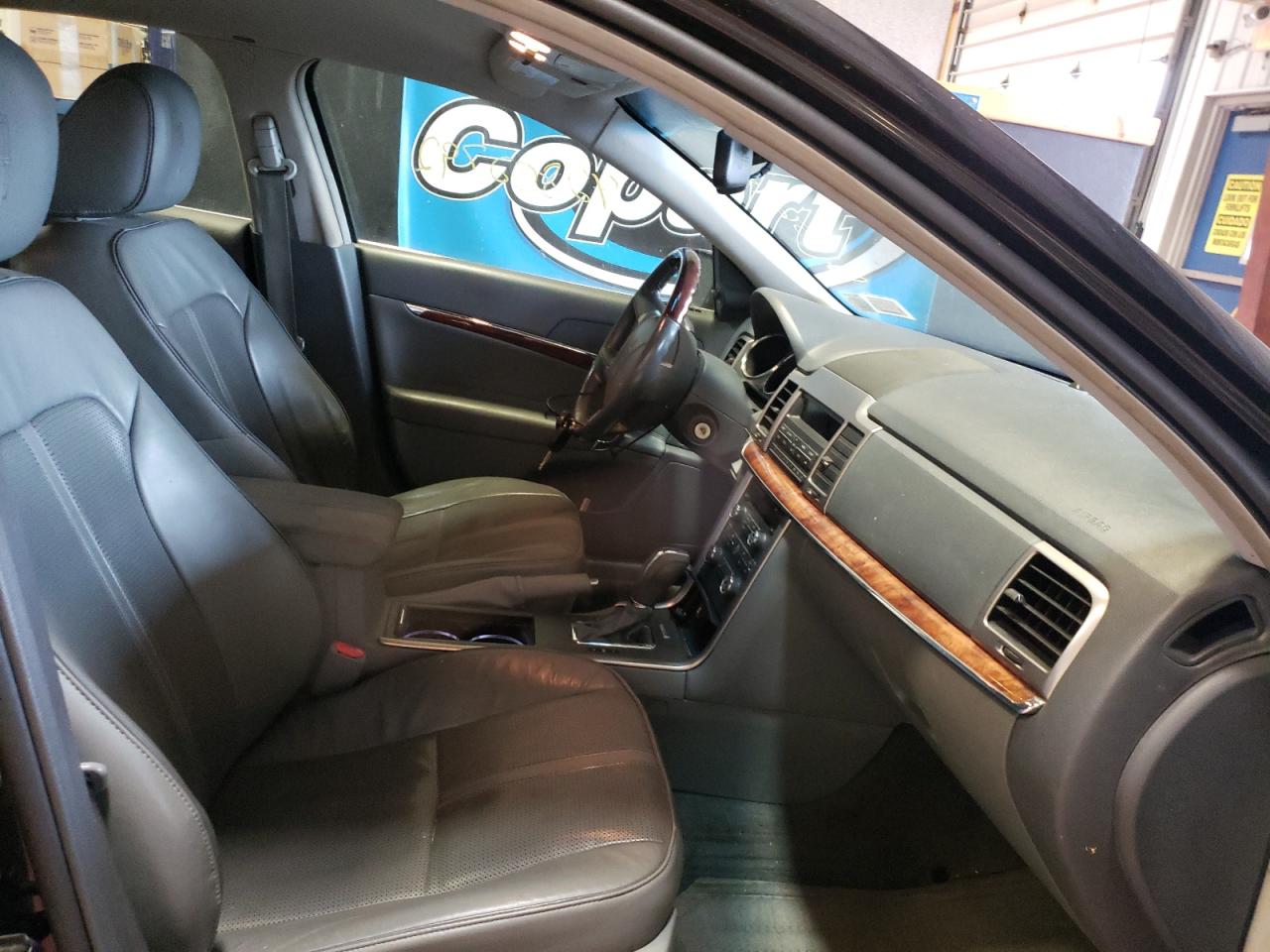 Photo 5 from auction – 2010 LINCOLN MKZ with VIN 3LNHL2JC4AR627845