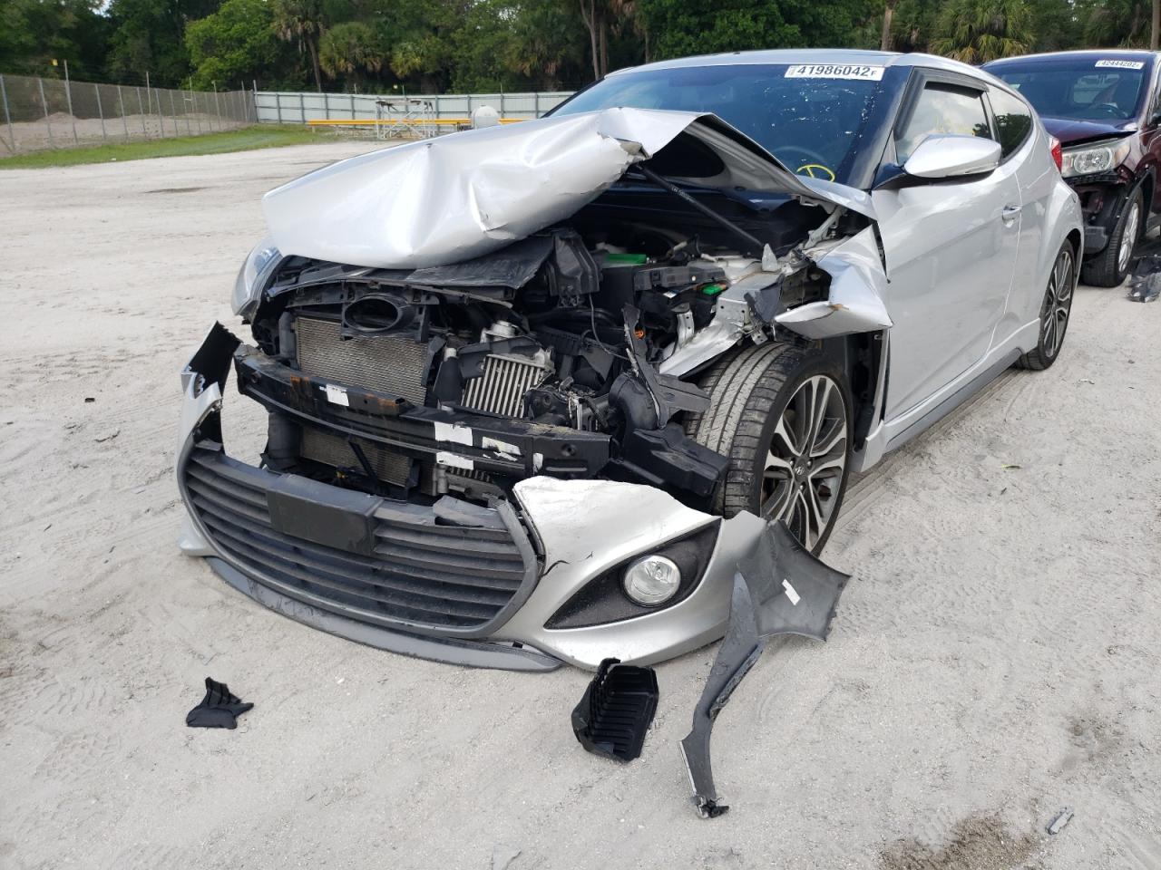 Photo 2 from auction – 2016 HYUNDAI VELOSTER T with VIN KMHTC6AEXGU256419