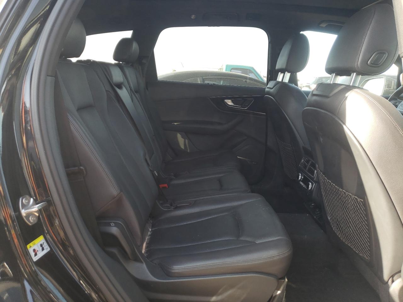 Photo 6 from auction – 2017 AUDI Q7 PRESTIG with VIN WA1VAAF76HD015646