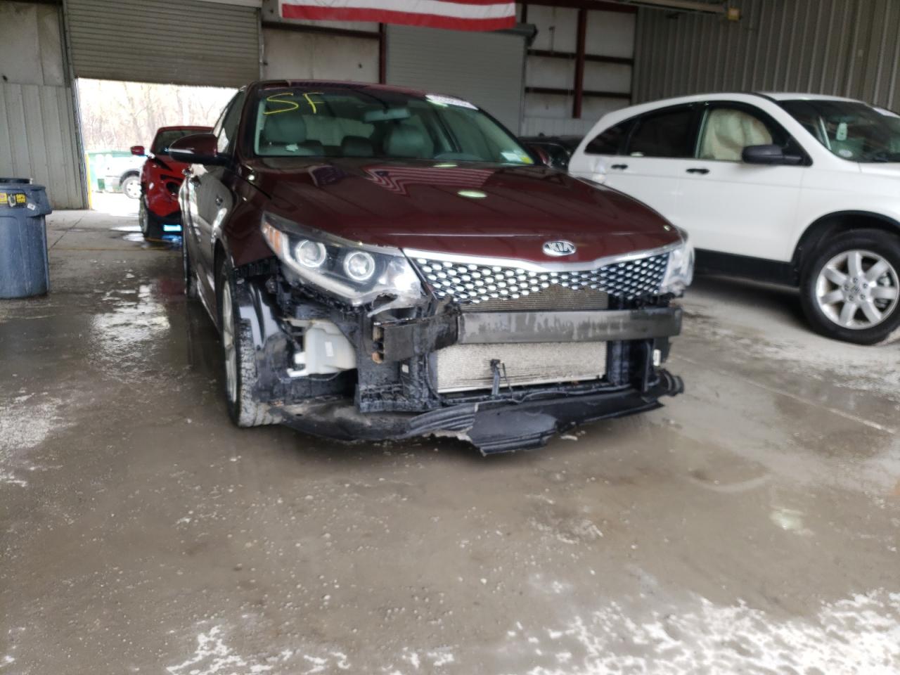 Photo 9 from auction – 2016 KIA OPTIMA EX with VIN 5XXGU4L38GG101618