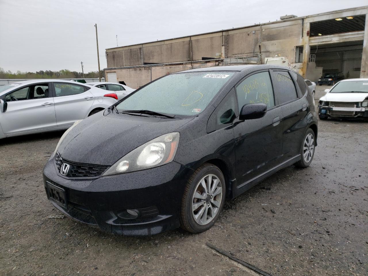 Photo 2 from auction – 2012 HONDA FIT SPORT with VIN JHMGE8H54DC018230
