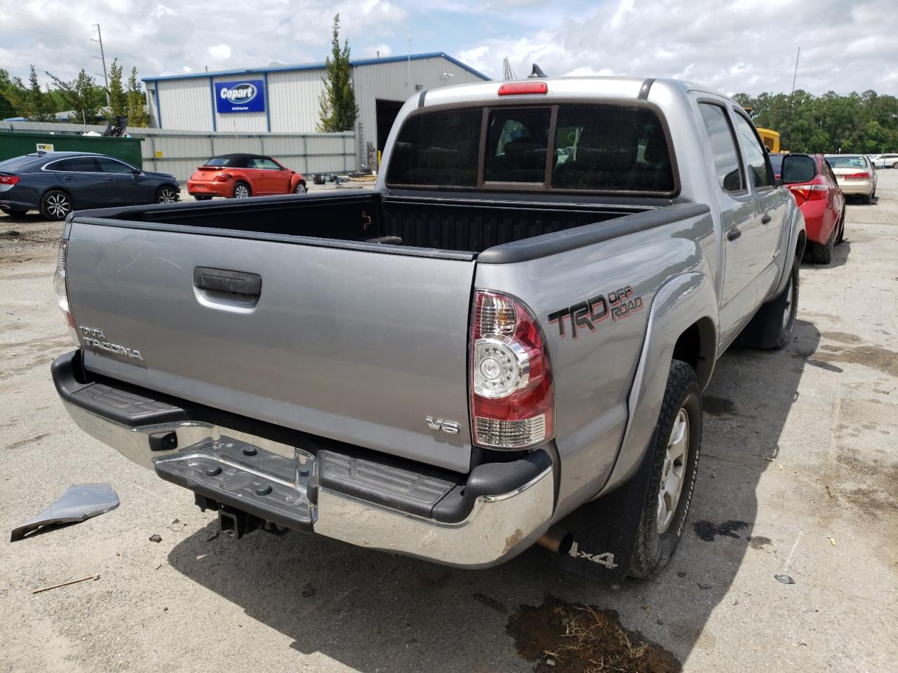 Photo 4 from auction – 2014 TOYOTA TACOMA DOU with VIN 5TFLU4EN4EX097893