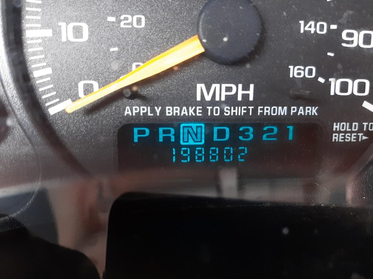 Photo 8 from auction – 2000 CHEVROLET SILVERADO with VIN 1GCEK19TXYE163160