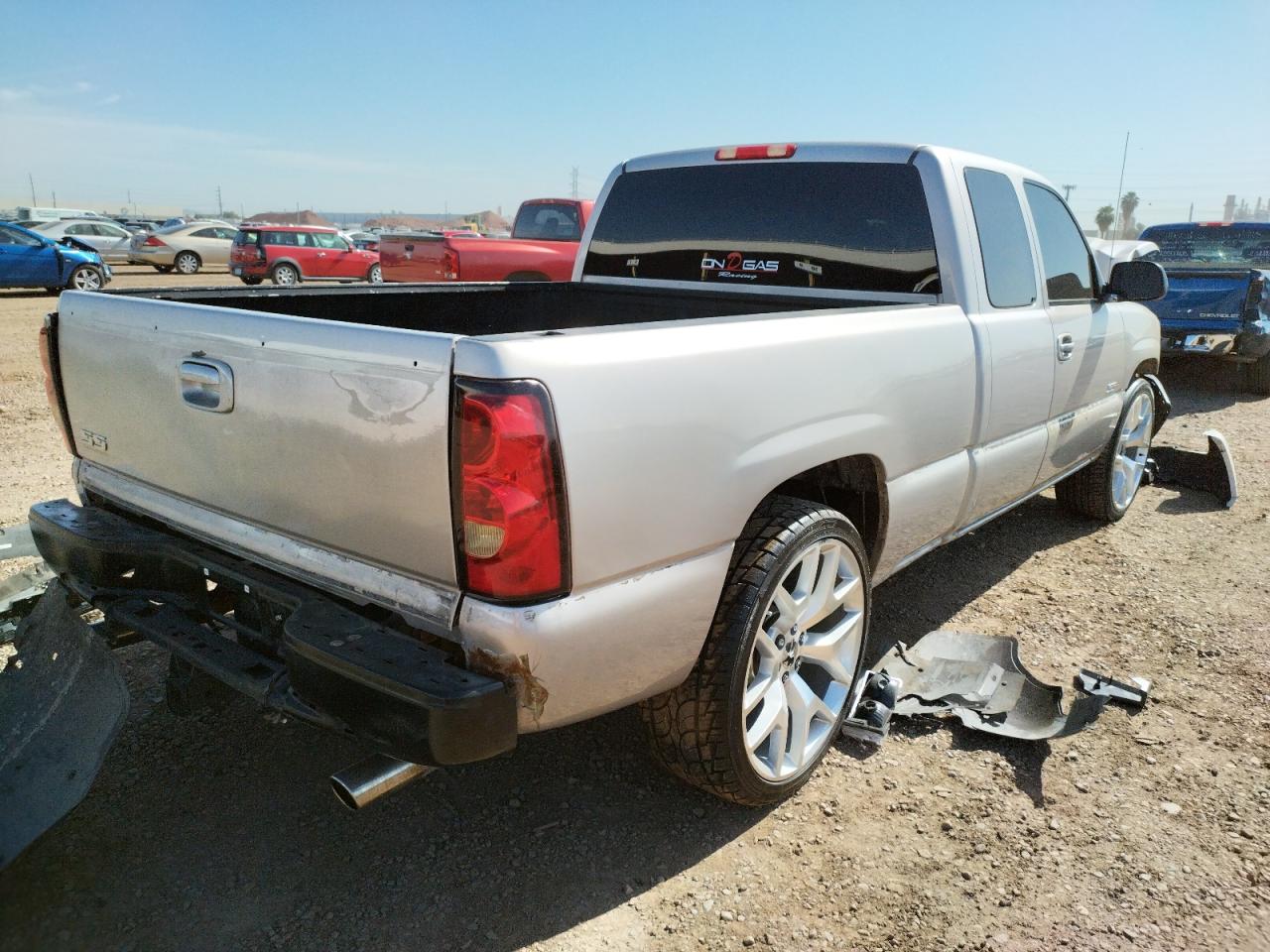 صورة رقم 4 من المزاد - 2005 CHEVROLET SILVERADO مع VIN 2GCEK19N051229634