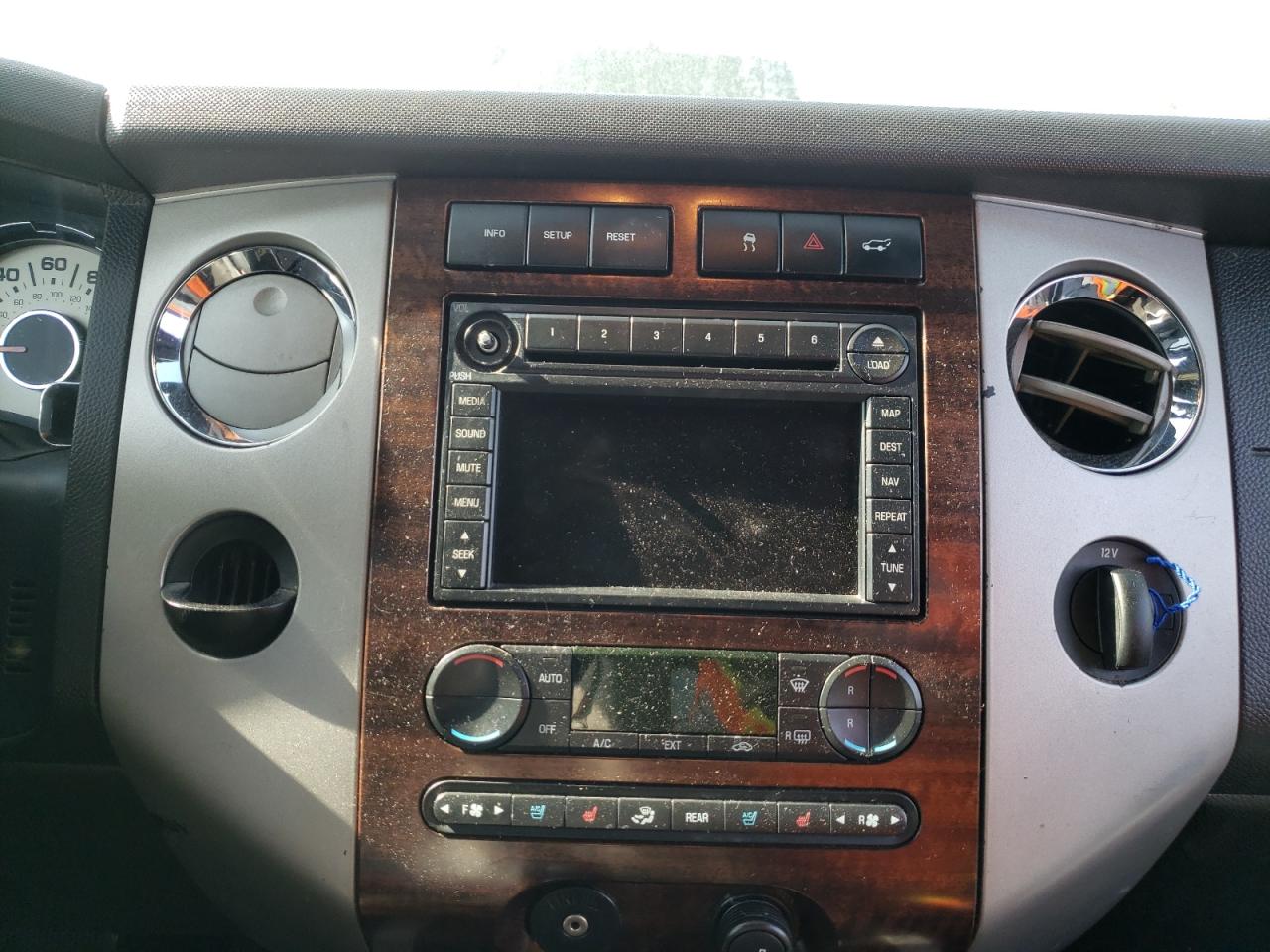 Photo 9 from auction – 2007 FORD EXPEDITION with VIN 1FMFU19567LA95381