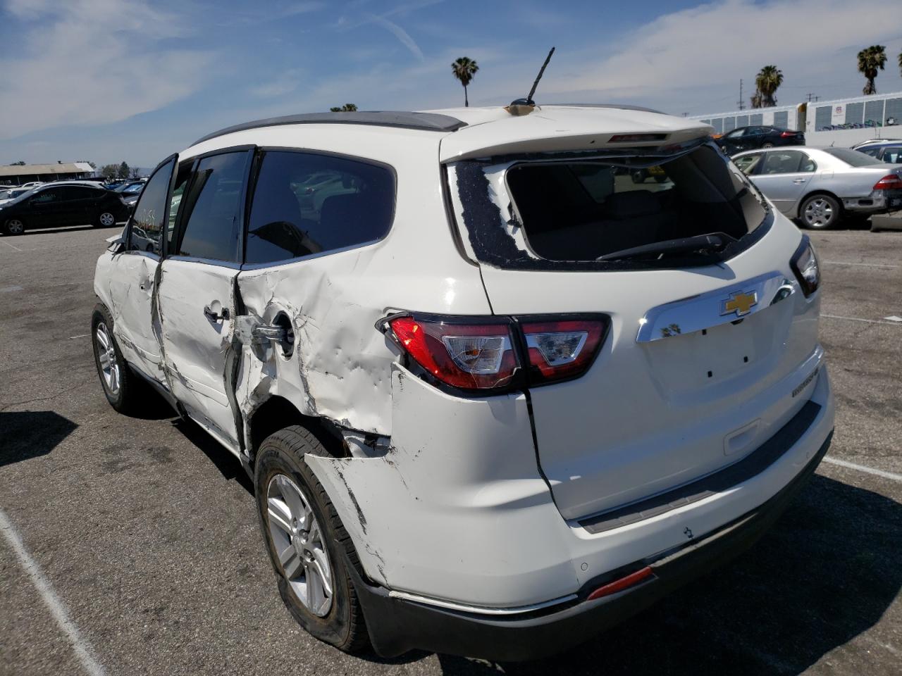 Photo 3 from auction – 2013 CHEVROLET TRAVERSE L with VIN 1GNKRGKD4DJ263316