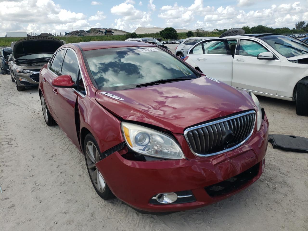 BUICK VERANO 2012 with VIN 1G4PP5SK6C4177876 - Photo from auction
