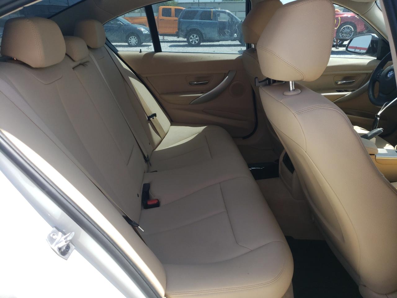 Photo 6 from auction – 2014 BMW 320 I with VIN WBA3B1G52ENS79067