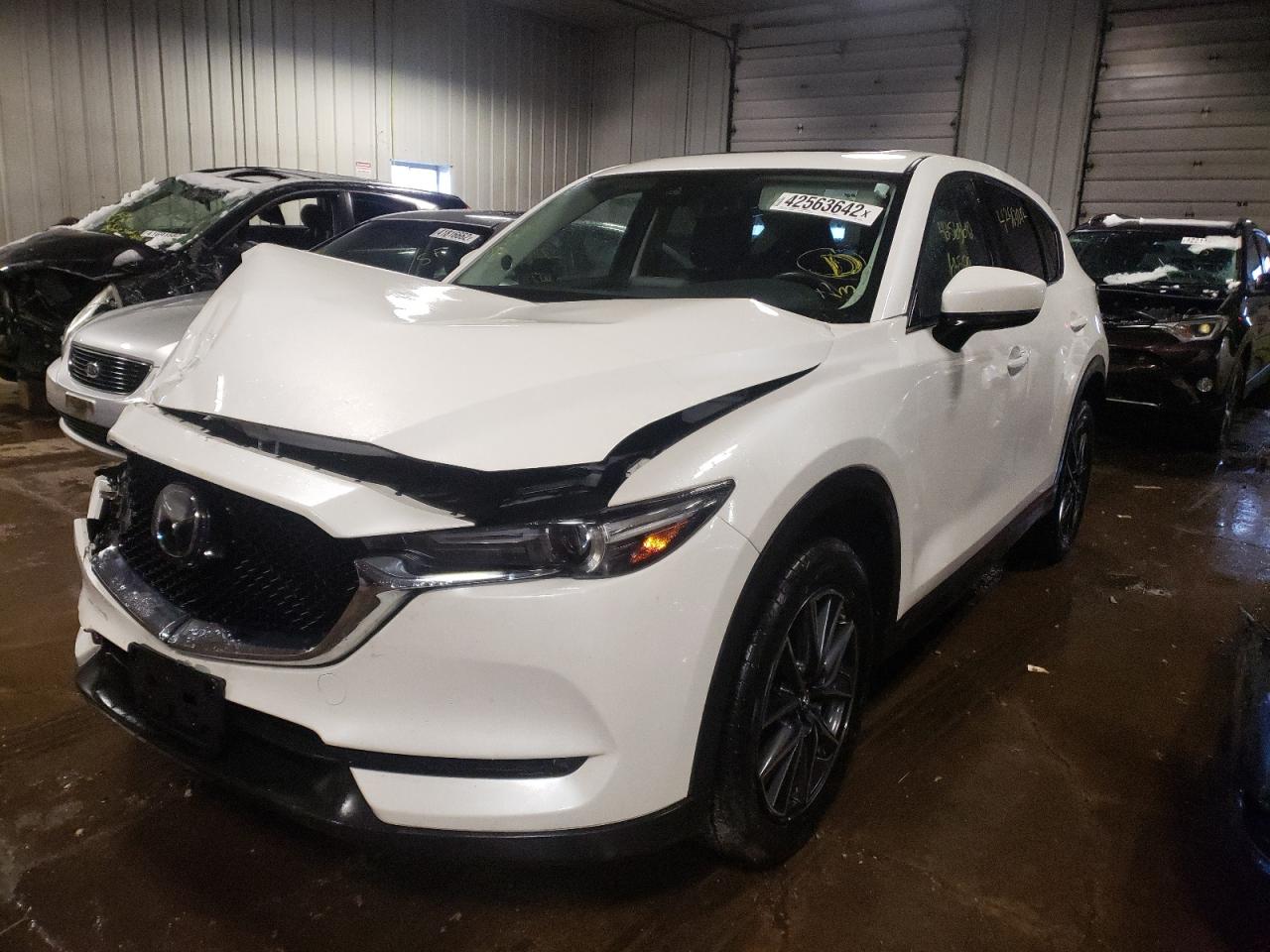 Photo 2 from auction – 2017 MAZDA CX-5 GRAND with VIN JM3KFBDL3H0101723