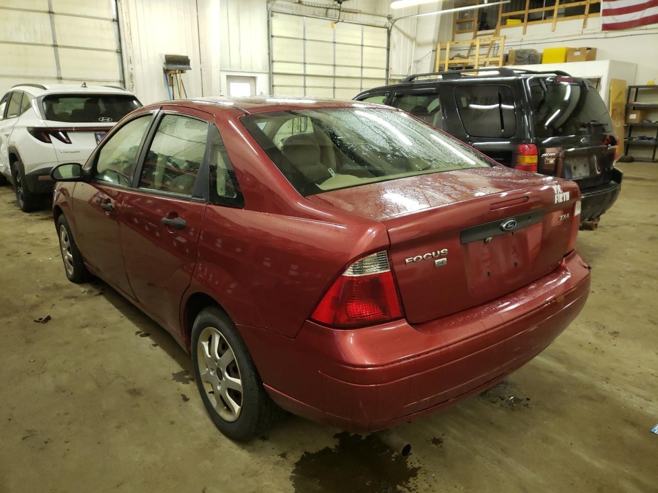 Photo 3 from auction – 2005 FORD FOCUS ZX4 with VIN 1FAFP34N45W286216