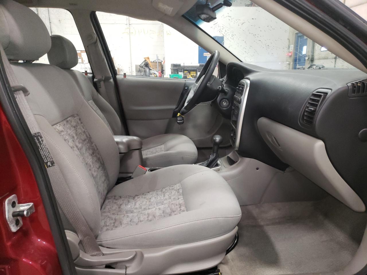 Photo 5 from auction – 2004 SATURN L300 LEVEL with VIN 1G8JC54F44Y520081
