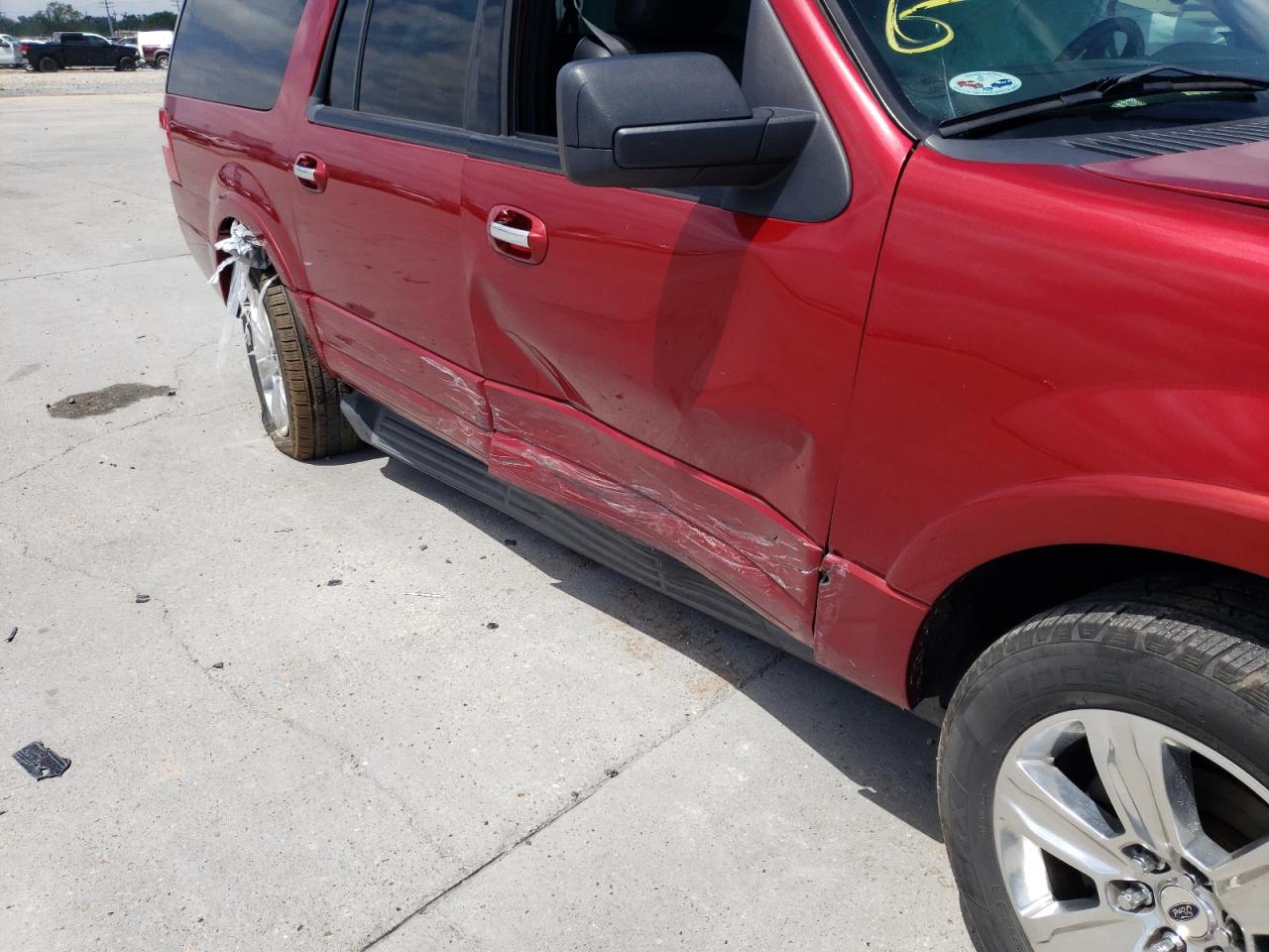 Photo 9 from auction – 2015 FORD EXPEDITION with VIN 1FMJK1HT3FEF13561