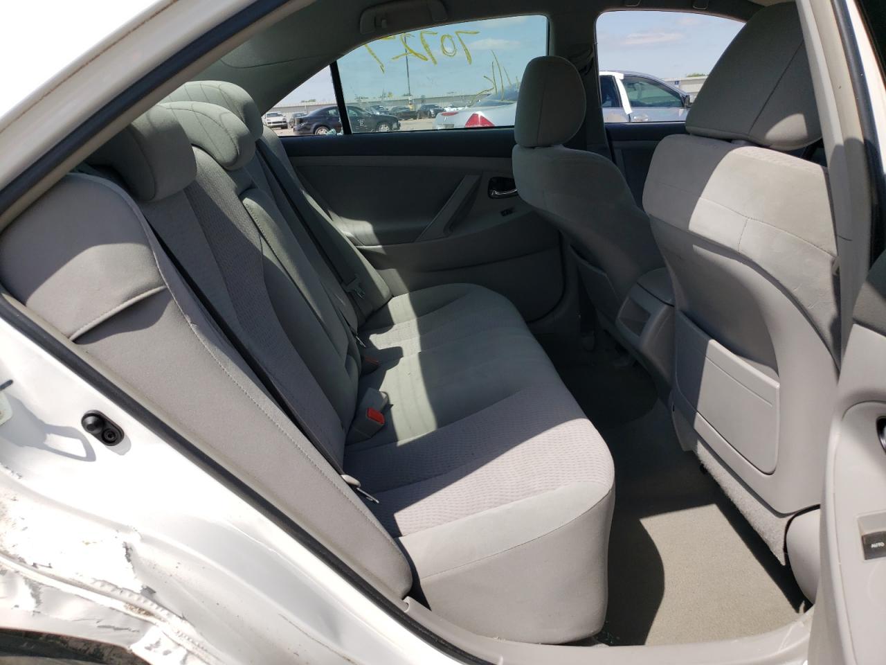 Photo 6 from auction – 2011 TOYOTA CAMRY BASE with VIN 4T1BF3EK3BU777508