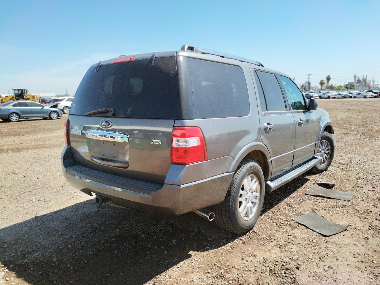 Photo 4 from auction – 2013 FORD EXPEDITION with VIN 1FMJU1K53DEF45170