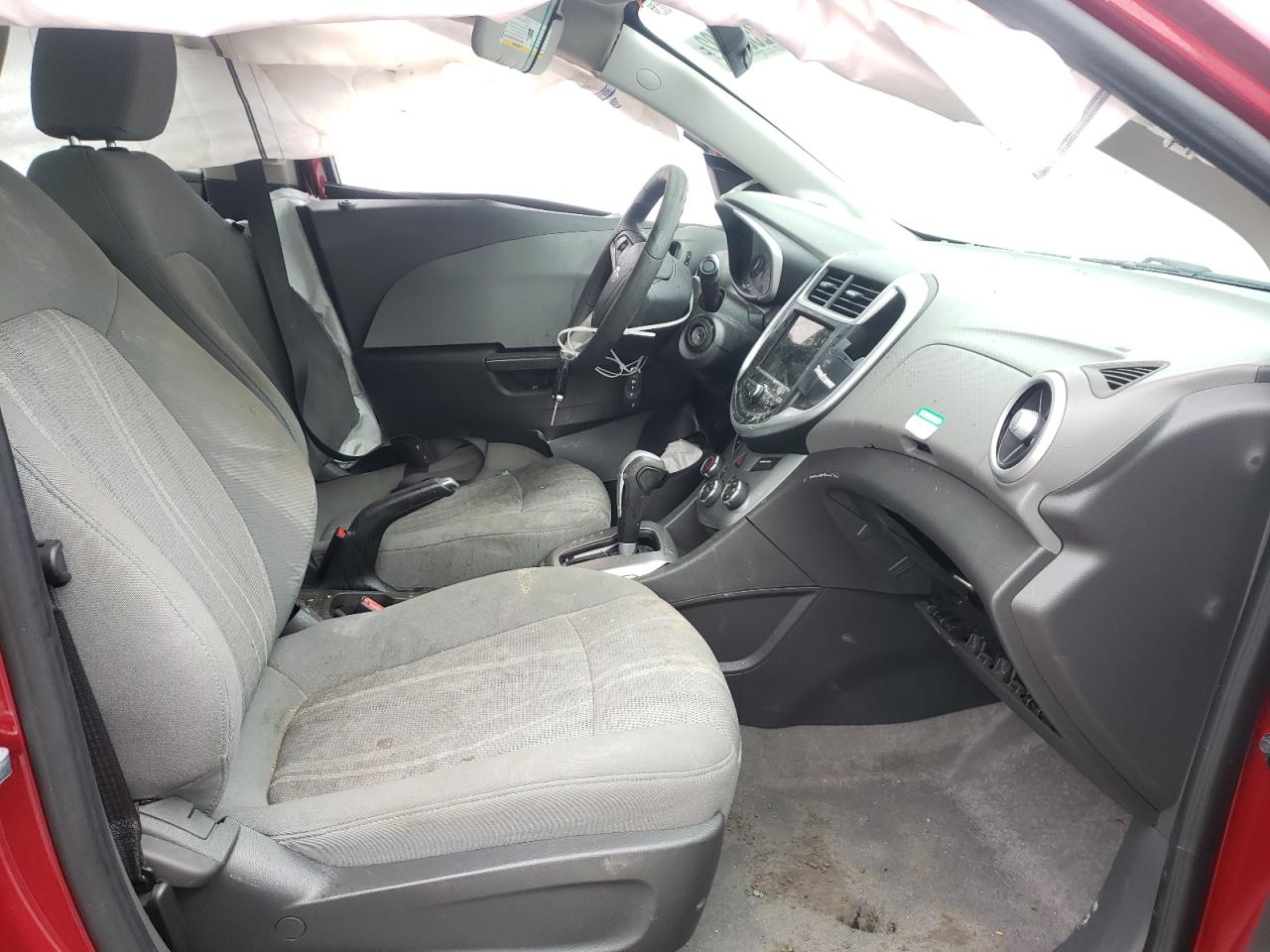 Photo 5 from auction – 2019 CHEVROLET SONIC LT with VIN 1G1JD5SB8K4134344