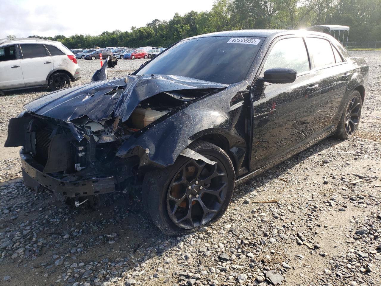Photo 2 from auction – 2019 CHRYSLER 300 S with VIN 2C3CCABG0KH515698