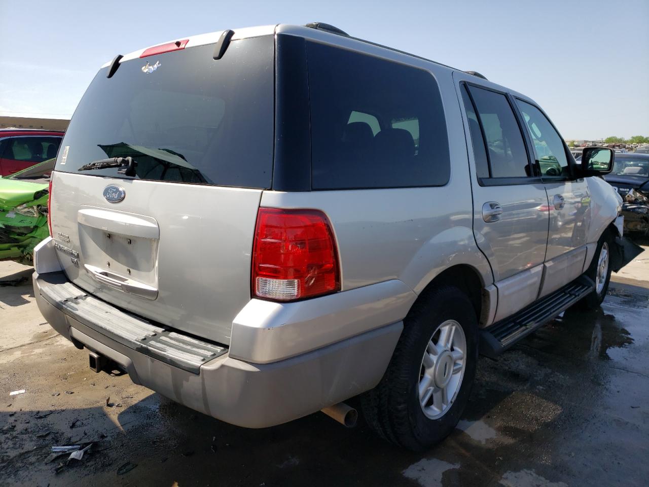 Photo 4 from auction – 2003 FORD EXPEDITION with VIN 1FMPU15L63LC60526