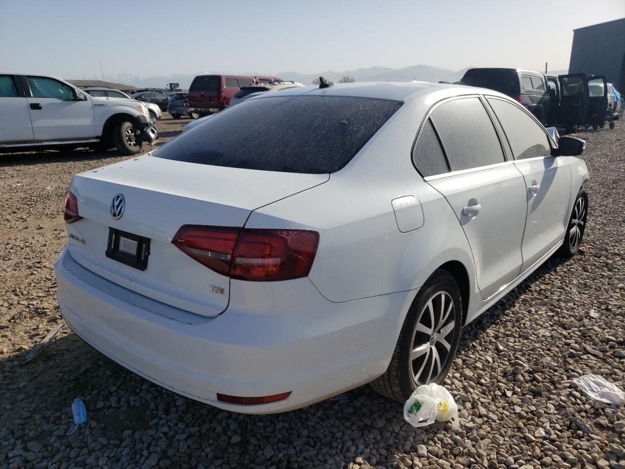 Photo 4 from auction – 2017 VOLKSWAGEN JETTA SE with VIN 3VWDB7AJ5HM304832