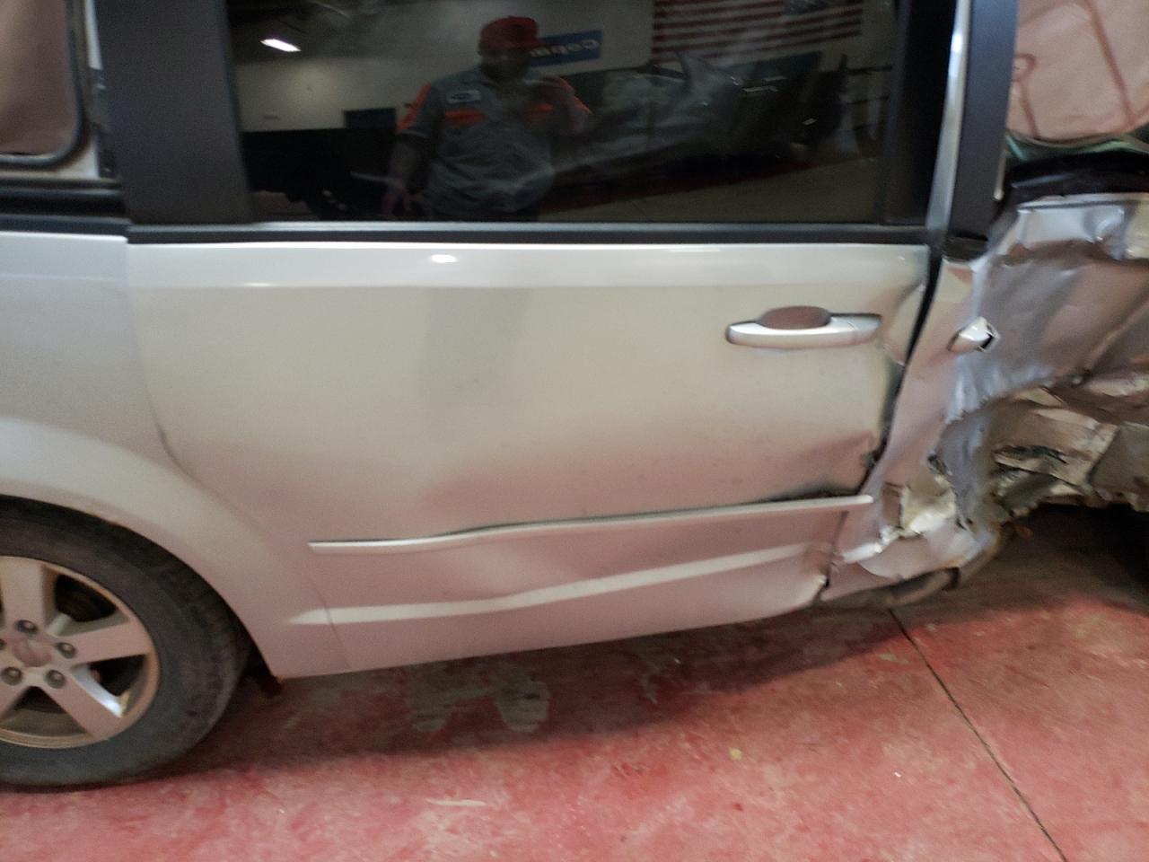 Foto 6 de la subasta – 2012 DODGE GRAND CARA con VIN 2C4RDGCG6CR295337