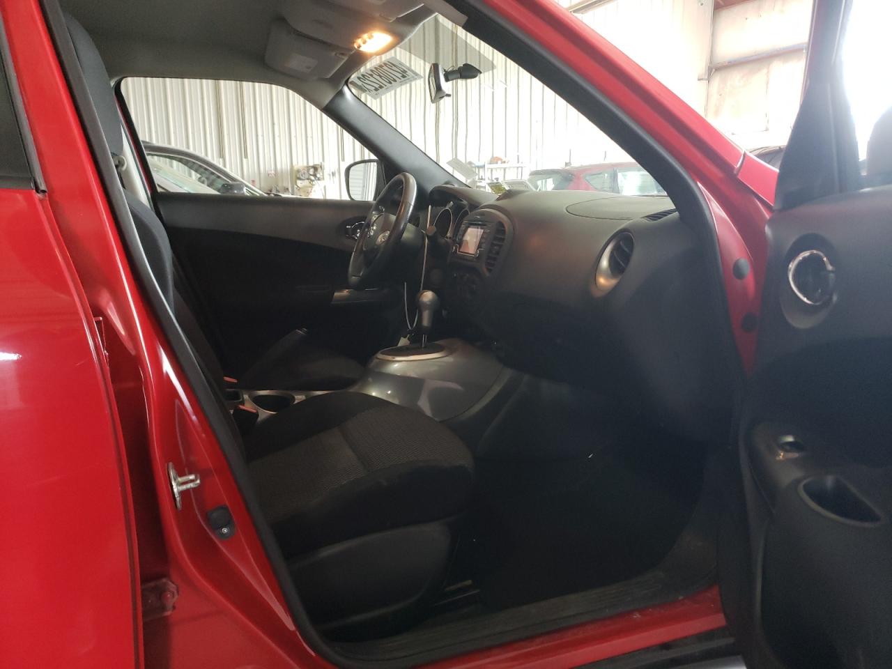 Photo 5 from auction – 2015 NISSAN JUKE S with VIN JN8AF5MV7FT550488
