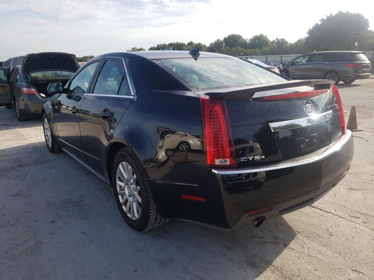 Photo 3 from auction – 2011 CADILLAC CTS LUXURY with VIN 1G6DG5EY8B0142837