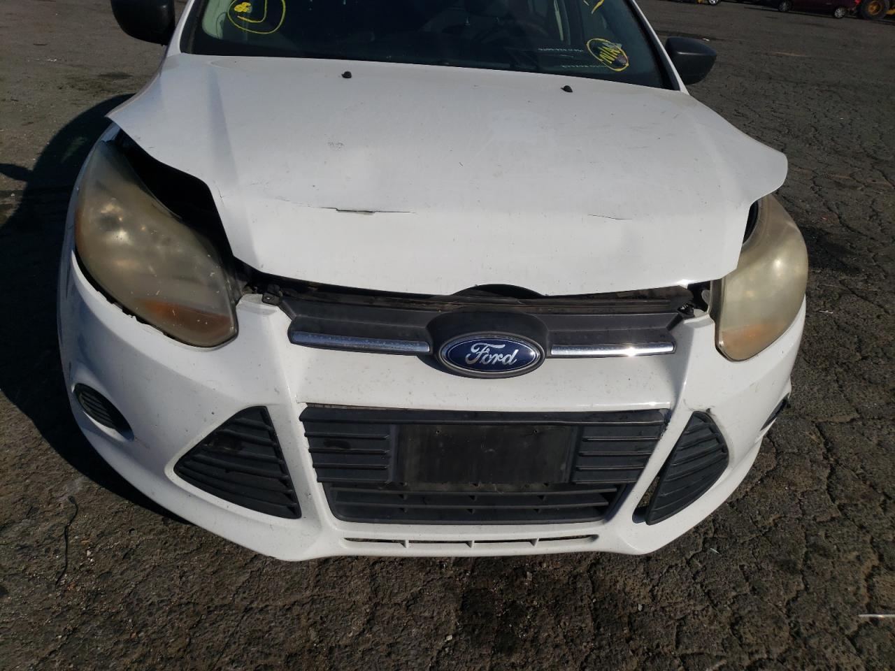 Photo 9 from auction – 2014 FORD FOCUS S with VIN 1FADP3E20EL156804