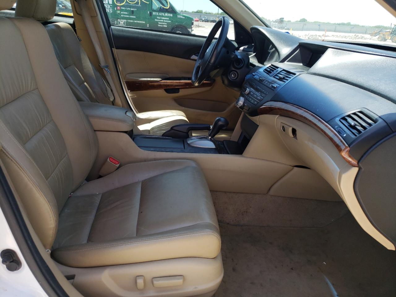 Photo 5 from auction – 2012 HONDA ACCORD EXL with VIN 1HGCP3F83CA017267