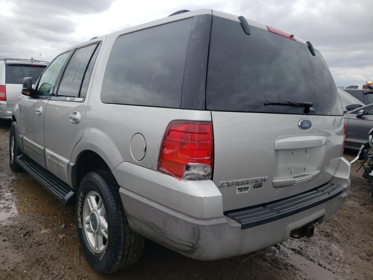 Photo 3 from auction – 2003 FORD EXPEDITION with VIN 1FMRU15W13LA85962