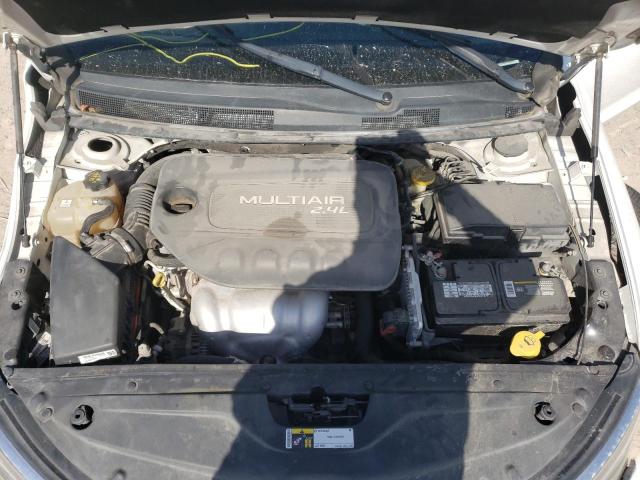 Photo 7 from auction – 2015 CHRYSLER 200 LIMITE with VIN 1C3CCCAB0FN705676