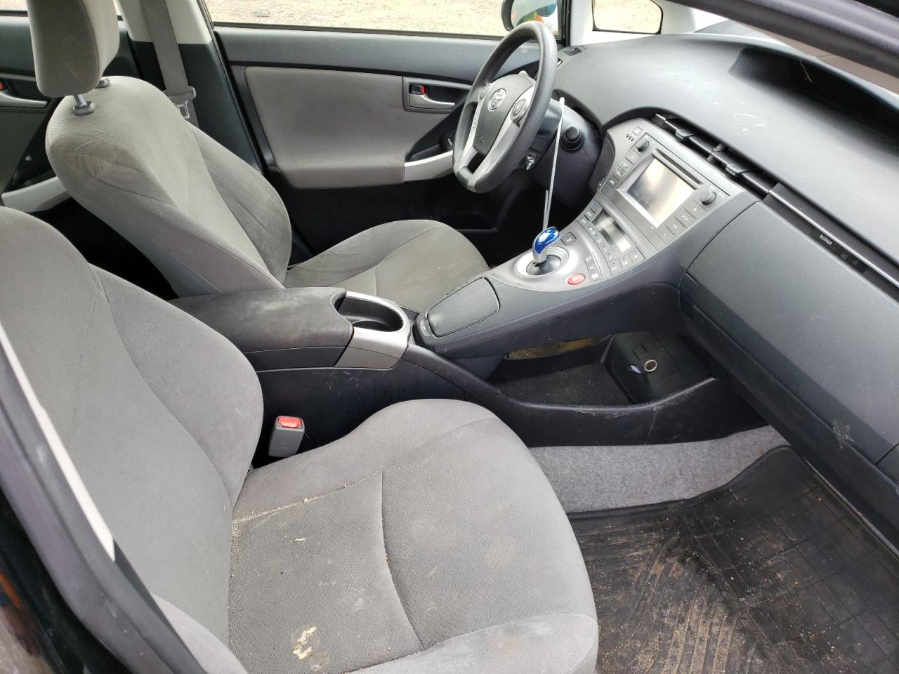 Photo 5 from auction – 2014 TOYOTA PRIUS with VIN JTDKN3DU5E0388035