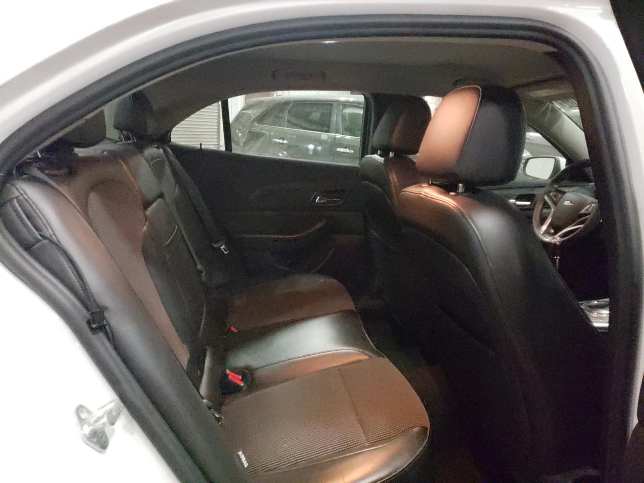 Photo 6 from auction – 2013 CHEVROLET MALIBU 1LT with VIN 1G11C5SA7DF141643